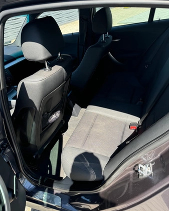 BMW Seria 1 cena 18800 przebieg: 131500, rok produkcji 2006 z Poznań małe 79